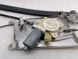 MAYBACH MAYBACH 57 W240 Right Front Door Winder A2407200846 Front Right Window — thumbnail 2