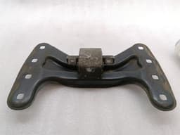 MAYBACH MAYBACH 57 W240 Engine Mount A2402400002 Engine Holder — thumbnail 1