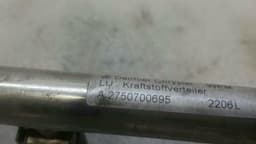 MERCEDES-BENZ Mercedes W221 Fuel Rail A2750700695 Fuel Injection Moulding Pipe Distributor M275 V12 S600 — thumbnail 10