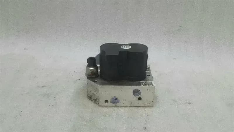 Mercedes S-Class W221 Rear ABC Valve A2213200358 Hydraulic Valve Rear.