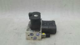 MERCEDES-BENZ Mercedes S-Class W221 Rear ABC Valve A2213200358 Hydraulic Valve Rear. — thumbnail 3