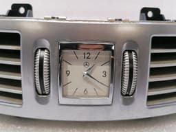 MERCEDES-BENZ Mercedes S-Class W221 Time Clocks + Air Vent A2218270070 Analog CLOCK — thumbnail 4