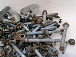 MERCEDES-BENZ Mercedes CL600 W216 SCREENS Bolts From One Car — thumbnail 9