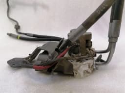 MERCEDES-BENZ Mercedes W221 rear ABC suspension valve A2213201058 rear air suspension valve — thumbnail 6