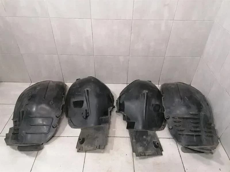 MERCEDES-BENZ Mercedes CL600 W216 WHEEL ARCH PLASTIC FRONT SET A2166900930 WHEEL RUN COVER