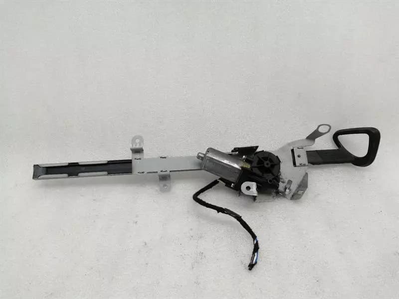 MERCEDES-BENZ Mercedes CLK W209 right seat belt feeder A2098600282 front right belt sender
