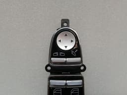 MERCEDES-BENZ Mercedes S-Class W221 Window Switch A2218213951 Window Regulator Switch — thumbnail 2