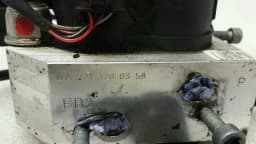 MERCEDES-BENZ Mercedes S W221 rear ABC hydraulic valve A2213200358 hydraulic valve ABC S600 — thumbnail 2