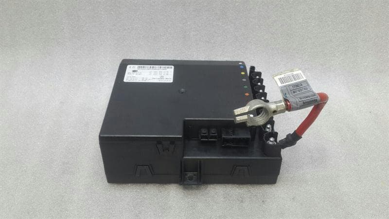 MERCEDES-BENZ Mercedes S-class W221 Fuse Box A2215401062 Fuse Box