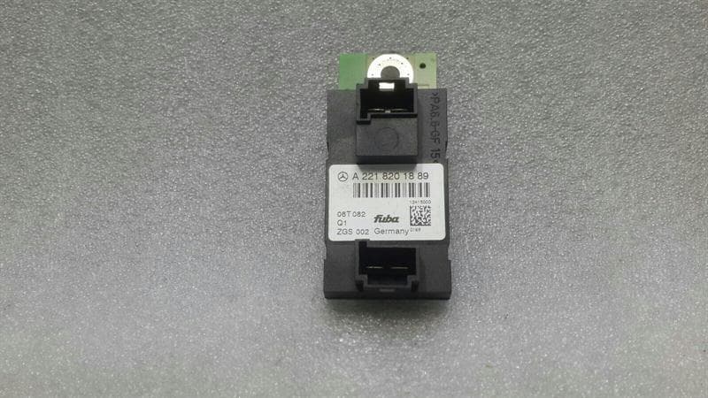Mercedes S-Class W221 Aerial / Antenna A2218201889 Antenna Booster