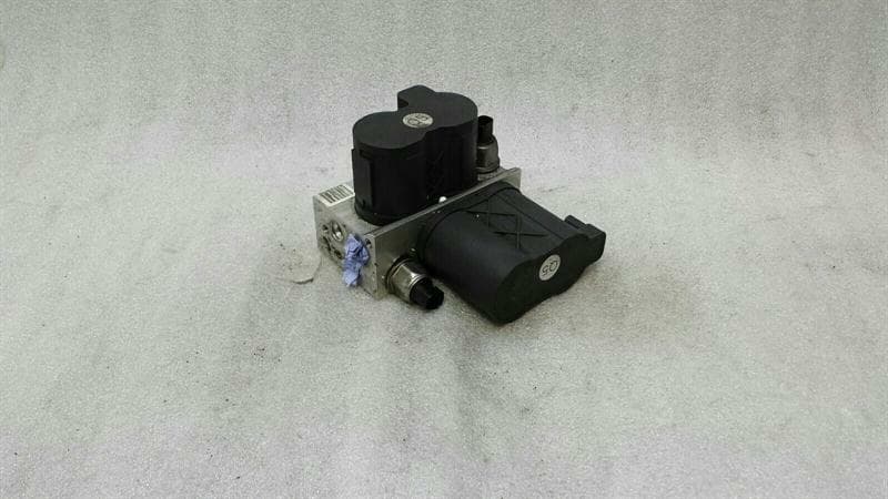 Mercedes S-Class W221 Rear ABC Valve A2213200358 Hydraulic Valve Rear S600