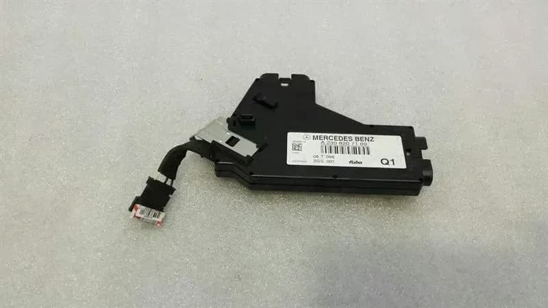 MERCEDES-BENZ Mercedes SL R230 Left Antenna Amplifier A2308207189 Antenna Strengthening Left