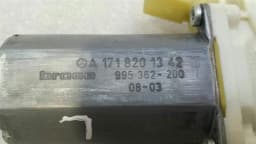 MERCEDES-BENZ Mercedes SL R230 left door window motor A1718201342 window regulator motor left — thumbnail 2