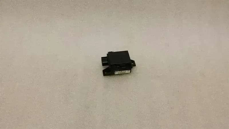 Mercedes SL R230 W215 seatbelt sensor A2158600505 belt sensor module control unit
