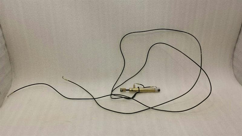 Mercedes SL R230 Right Hydraulic Cylinder A2308001272 Hydraulic Cylinder Right