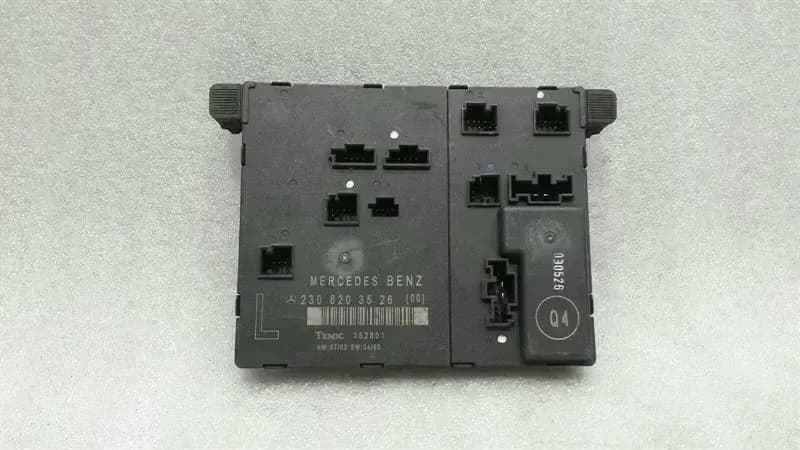 Mercedes SL R230 Left Door Module A2308203526 Door Control Unit Left.