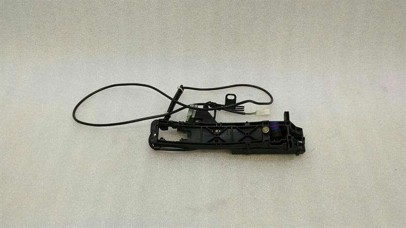 MERCEDES-BENZ Mercedes SL R230 left door handle carrier A2307600534 door handle carrier left