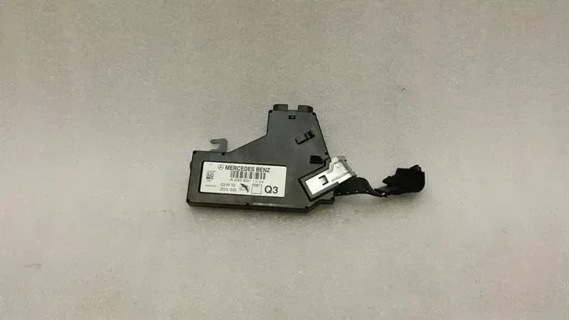 Mercedes SL R230 Aerial / Antenna A2308201389 Antenna Right Amplifier