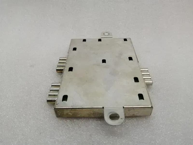 Maybach 57 W240 Electronic Module A2408204489 Control Unit Antenna Splitter TV