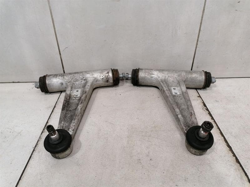 MAYBACH MAYBACH 57 W240 Front Wishbone A2403301907 Front Handlebar TRANSVERSE DEFECT