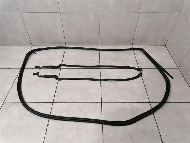 MAYBACH MAYBACH 57 W240 Door Seal A2407300278 Door Seals REAR RIGHT REAR RIGHT