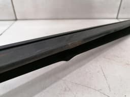 MAYBACH MAYBACH 57 W240 Door Seal A2407300217 Door Seals WINDOW GUIDE RAIL RR — thumbnail 3