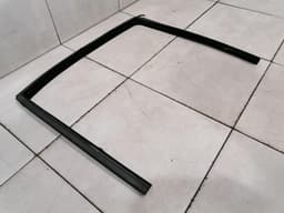 MAYBACH MAYBACH 57 W240 Door Seal A2407300217 Door Seals WINDOW GUIDE RAIL RR — thumbnail 9