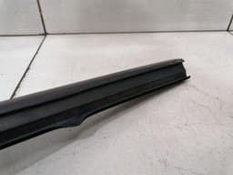 MAYBACH MAYBACH 57 W240 Door Seal A2407300217 Door Seals WINDOW GUIDE RAIL RR — thumbnail 7
