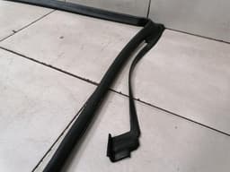 MAYBACH MAYBACH 57 W240 Door Seal A2407200278 Door Seals FRONT RIGHT FRONT RIGHT — thumbnail 5