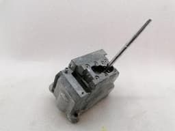 MAYBACH MAYBACH 57 W240 Gear Selector A2402671324 Circuit Backdrop — thumbnail 5