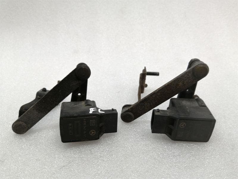 MAYBACH 57 W240 Sensor A0105427617 LEVEL LEVEL