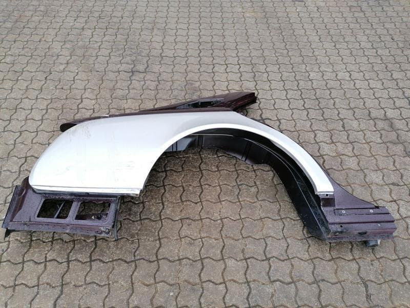 MAYBACH MAYBACH 57 W240 Right Wing A2406303021 REAR Right BODY CHASSIS