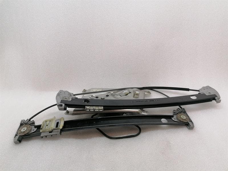 MAYBACH Maybach 57 W240 Right Front Door Winder A2407200246 Window Regulator Front Right