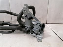 MAYBACH MAYBACH 57 W240 Heater Valve A2208300084 Heating Valve — thumbnail 2