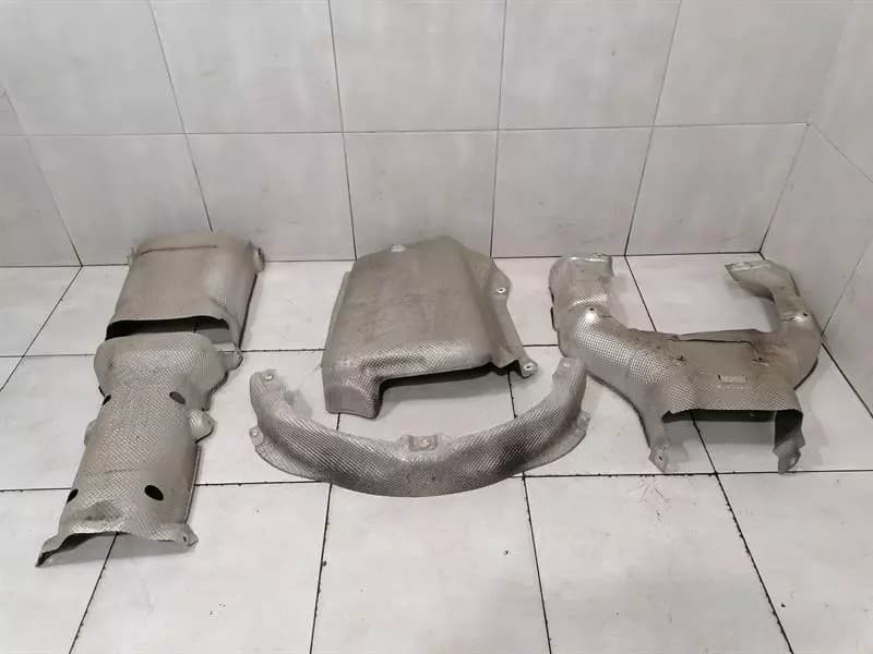 MAYBACH MAYBACH 57 W240 A2406820771 EXHAUST HEAT SHIELD FLUE GAS HEAT PLATE