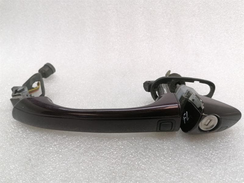 MAYBACH 57 W240 Front Left Door Handle A2207601370 Door Handle Vo Left KEYLESS