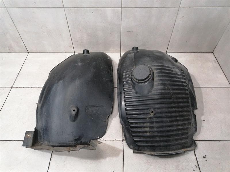 MAYBACH MAYBACH 57 W240 WHEEL ARCH PLASTIC SET A2408800805 WHEEL RUN COVER FRONT Re