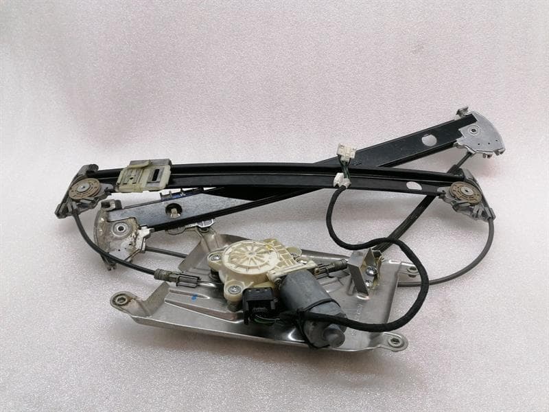 MAYBACH MAYBACH 57 W240 Left Front Door Winder A2407200746 Front Left Window