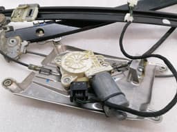 MAYBACH MAYBACH 57 W240 Left Front Door Winder A2407200746 Front Left Window — thumbnail 2