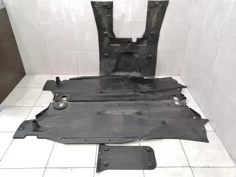 FERRARI Ferrari 550 Maranello F133 Undertray 64678900 Underbody Trim