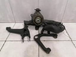 FERRARI Ferrari 550 Maranello F133 Right Front Hub 184621 Wheel Bearing Housing Front Right — thumbnail 1