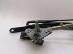 FERRARI Ferrari 550 Maranello F133 Front Wiper Linkage 65202700 Wiper Motor Front RHD — thumbnail 3