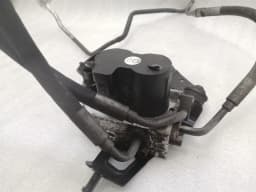 MERCEDES-BENZ Mercedes S-Class W222 S63 AMG Rear ABC Valve A2213201058 Hydraulic Valve Rear — thumbnail 6