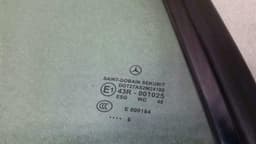 MERCEDES-BENZ Mercedes SL R230 Right Rear 1/4 Glass A2306700210 Door Window 1⁄4 Rear Right. — thumbnail 2