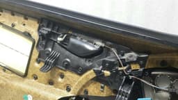 MERCEDES-BENZ Mercedes SL R230 FRH door card A2307207463 door panel front right leather — thumbnail 8