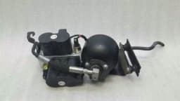 MERCEDES-BENZ Mercedes SL R230 Rear ABC Valve A2213200358 Hydraulic Valve ABC Rear Block — thumbnail 1