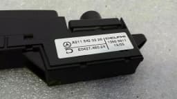 MERCEDES-BENZ Mercedes W219 CLS55 AMG Gear shift indicator A2115420226 shift button indicator — thumbnail 8