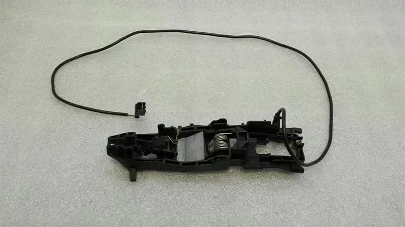 Mercedes W219 CLS FRH handle carrier A2117600234 door handle carrier front keyless go