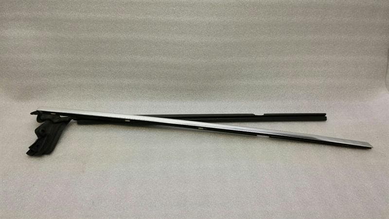MERCEDES-BENZ Mercedes W219 CLS55 AMG Rear Left Body Moulding A2197350365 Bay Strip HL