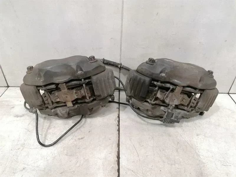Mercedes S-Class W221 W216 Front Caliper Set A0034205183 Front Brake Caliper Set